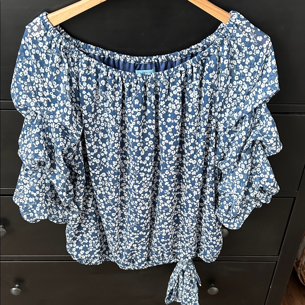 CeCe Floral Blue Women's Top
